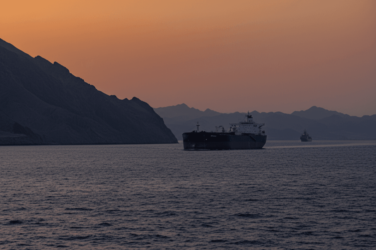 Ölpreise steigen 15 Prozent – Nahost-Konflikt erschüttert Weltmärkte