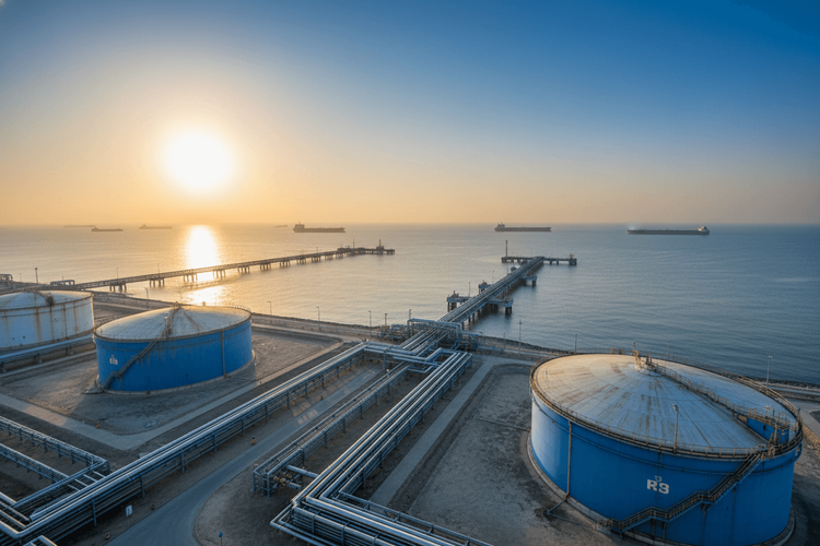 USA greifen Charg-Insel an – Vance sieht keinen Strategiewechsel