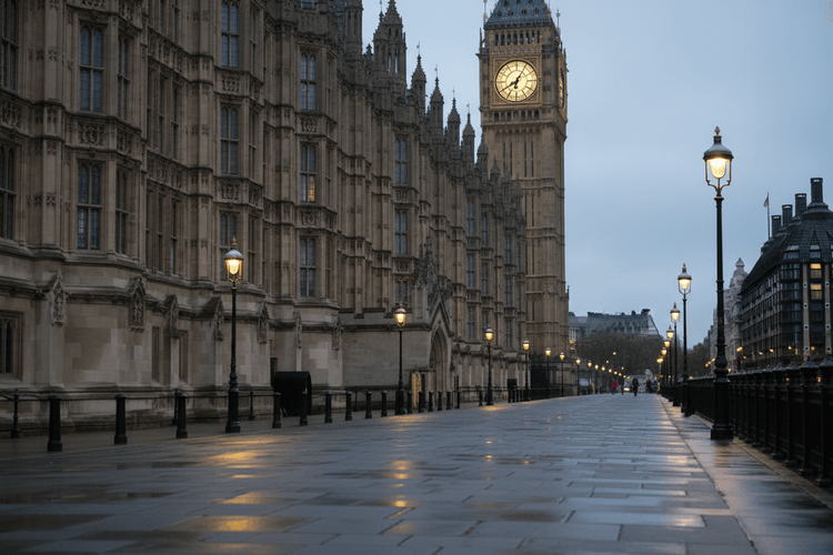 Reeves plant bewusst unspektakuläres Budget-Update für Dienstag