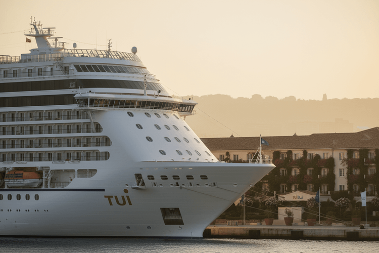 TUI-Aktie: Reisekonzern meldet Rekordstart ins Winterquartal