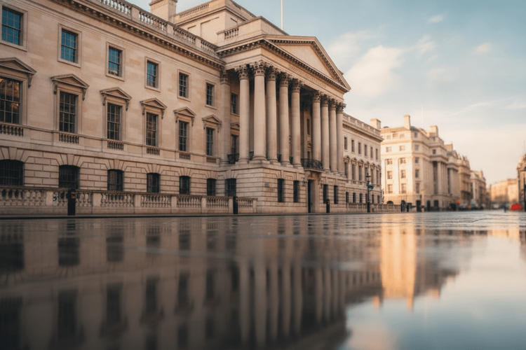 Bank of England warnt vor gleichzeitigem Eintreten mehrerer Finanzrisiken