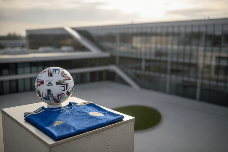 Adidas-Aktie bricht ein: WM-Boom reicht Anlegern nicht