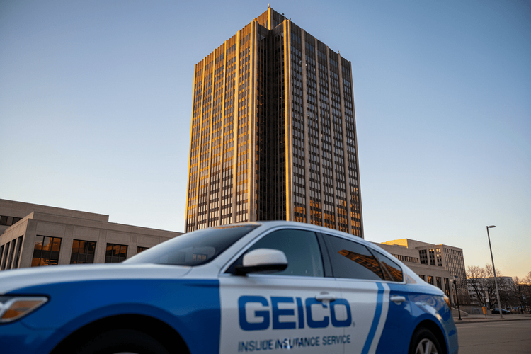Berkshire Hathaway steigert Betriebsgewinn im ersten Quartal um 18 Prozent