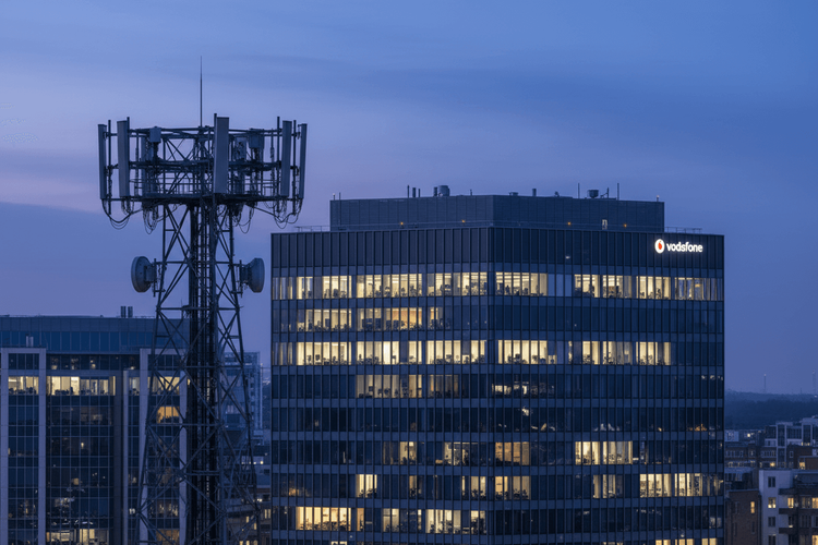 Vodafone im Fokus: Schuldenabbau, Fusion und Afrika-Wachstum