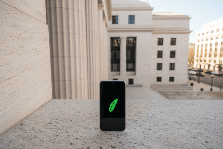 Dow Jones gibt vor Fed-Entscheidung nach, Robinhood bricht ein