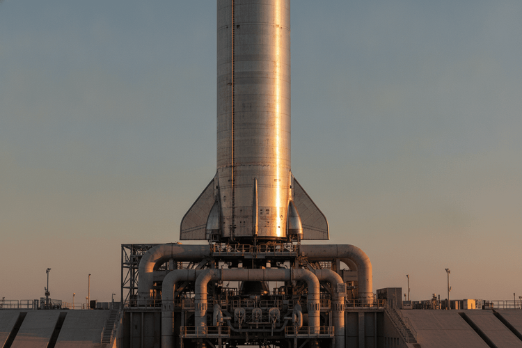 KI-Analystencheck: SpaceX, Alibaba, Samsung und Salesforce im Fokus