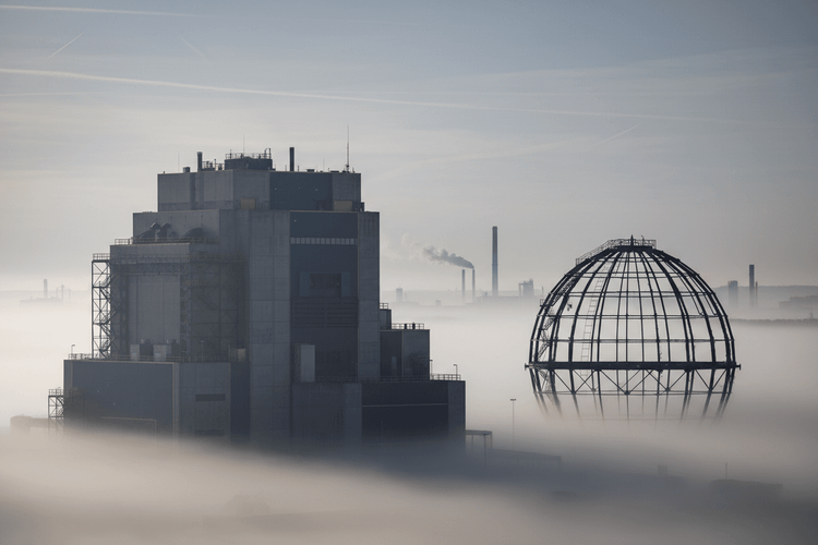 Geopolitische Schockwellen treffen deutsche Industrie – Rüstung profitiert