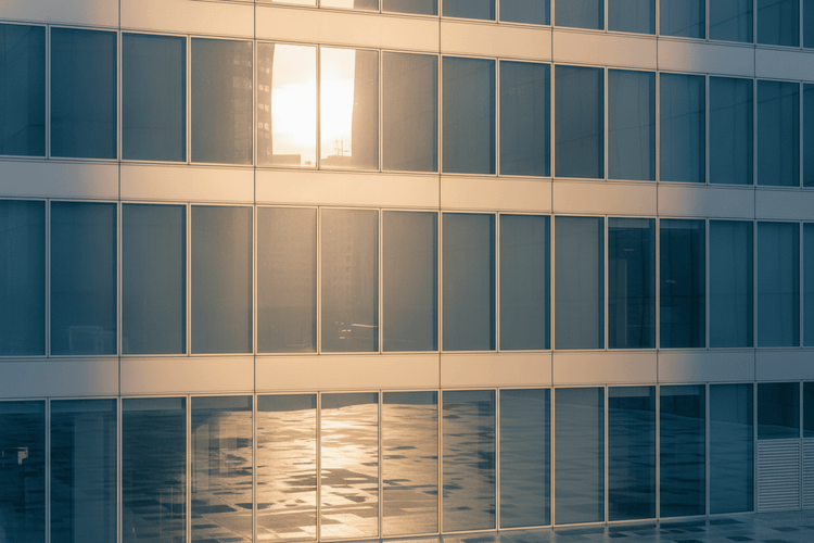 Apollo Global Management verpasst lukrative Asset-Exits der Konkurrenz