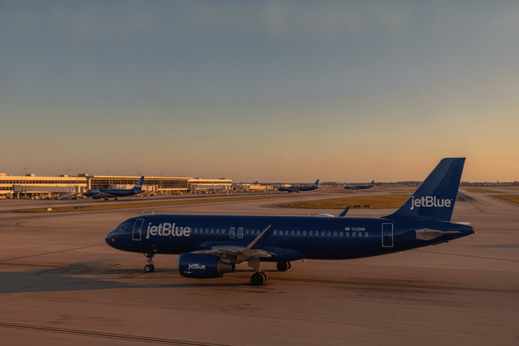 JetBlue baut Fort Lauderdale zum internationalen Drehkreuz mit Lounge aus