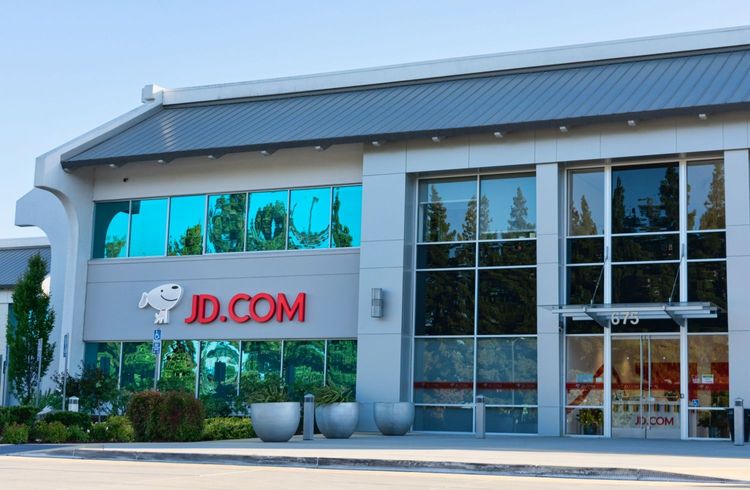 JD.com plant Übernahme von Ceconomy