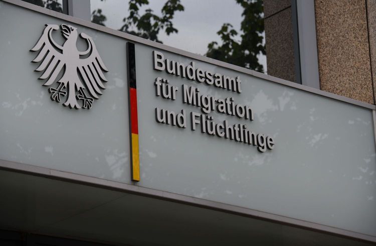Einführung der Bezahlkarte für Flüchtlinge verzögert sich weiter