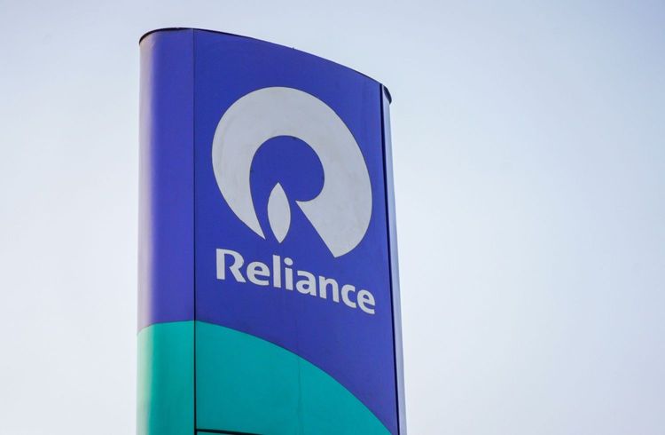 Reliance weist Milliardenforderung zurück