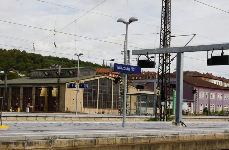 Stellwerk-Brand bei Hannover verursacht Bahnchaos