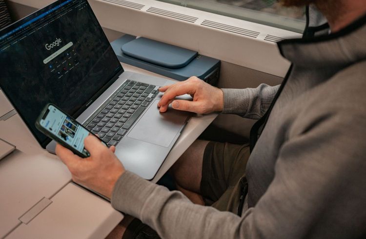 Neue Funktechnik verbessert Handyempfang in Zügen