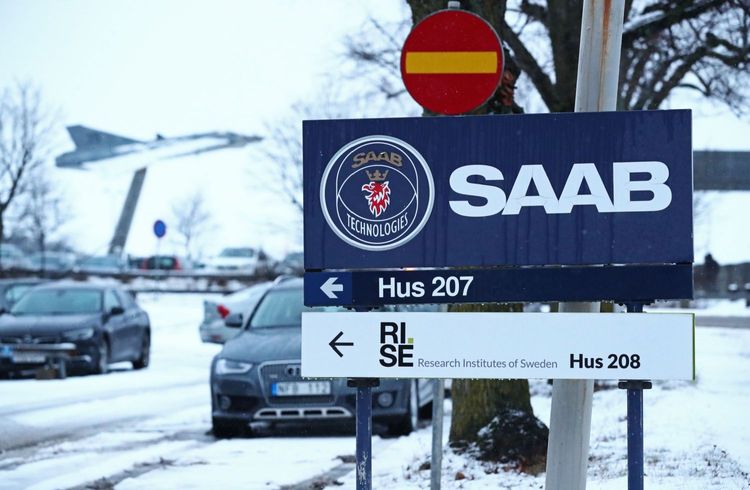Saab hebt Prognose nach starkem Quartal an