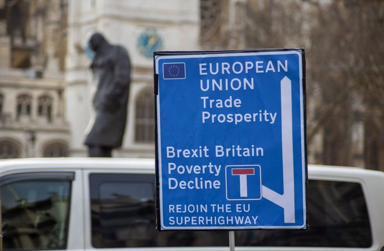 Britischer Handel mit der EU stark eingebrochen