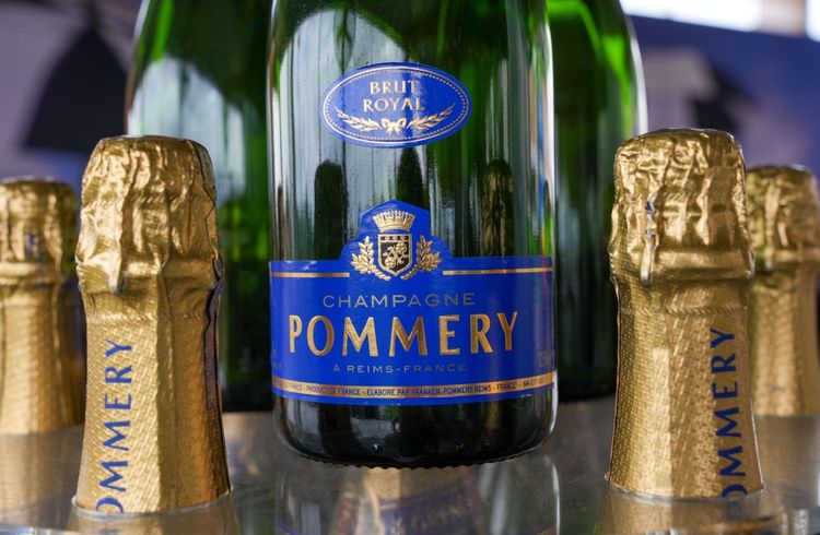 Weniger Sekt im Glas: Ein Jahrzehnt im Wandel