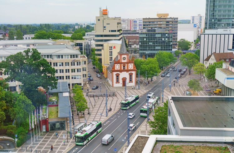 Erwerbstätige immer häufiger ohne eigene Wohnung