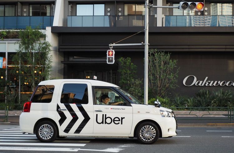 Uber plans global deployment of 20,000 robotaxis