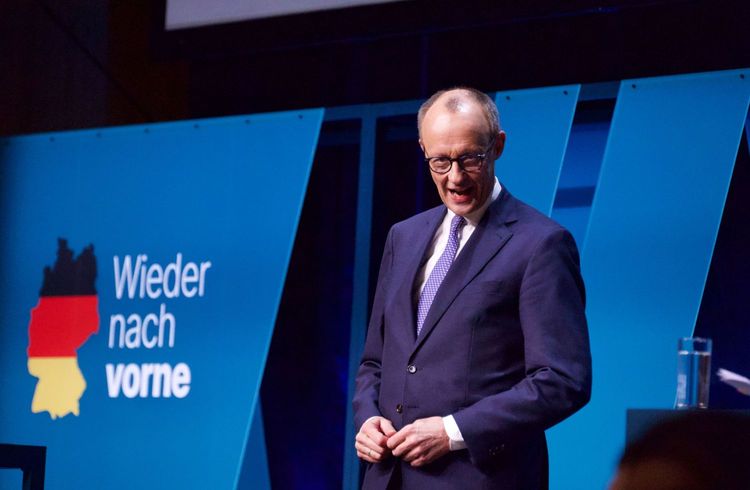 Merz plant Kürzungen bei Bürgergeld und Sozialstaat