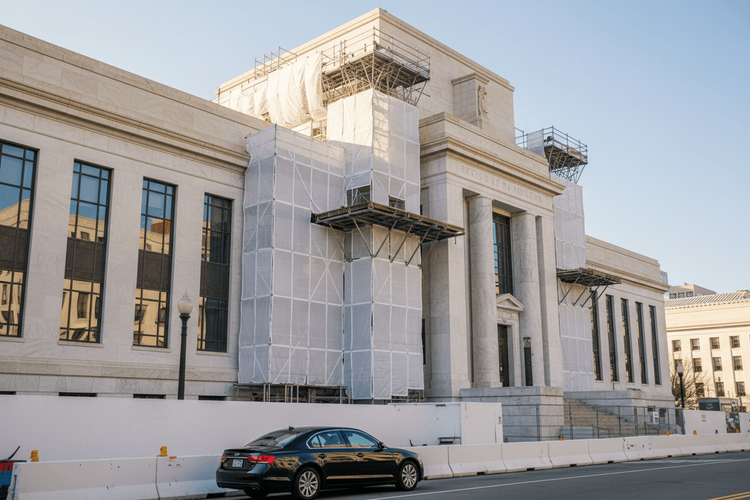 Fed-Führungswechsel: Powells Ablösung durch Warsh auf der Kippe