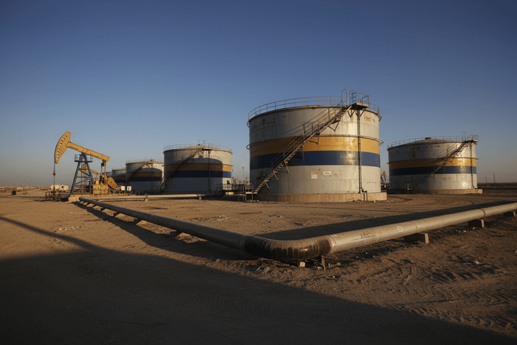 Irak kürzt Ölförderung drastisch wegen voller Lager und Tanker-Krise