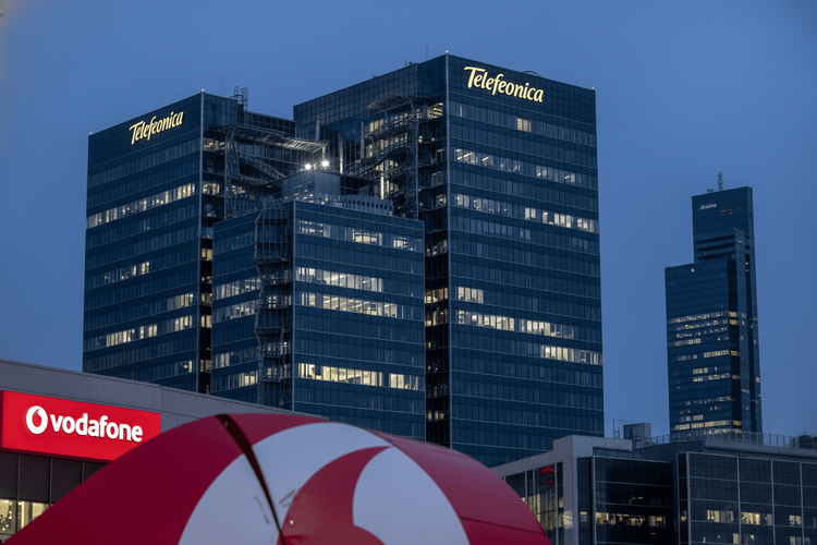 Telefónica beauftragt Morgan Stanley für Vodafone España Deal