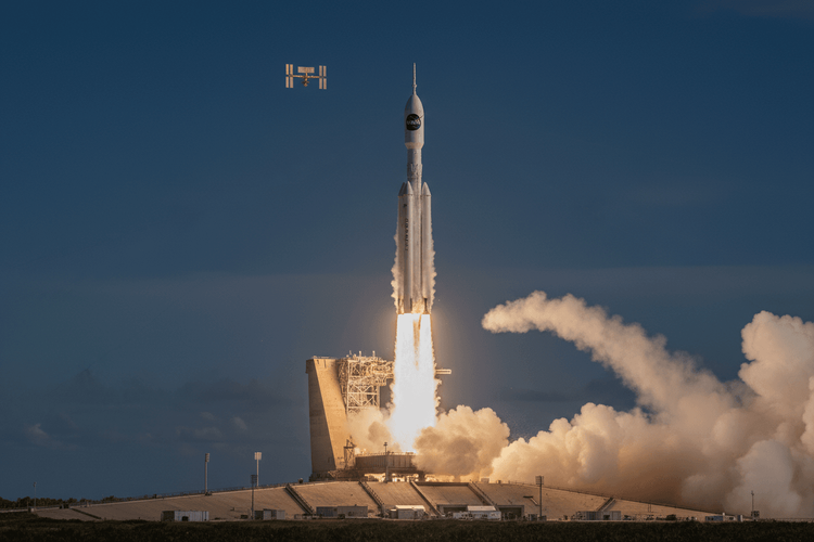 SpaceX startet Crew-12 Mission zur Internationalen Raumstation