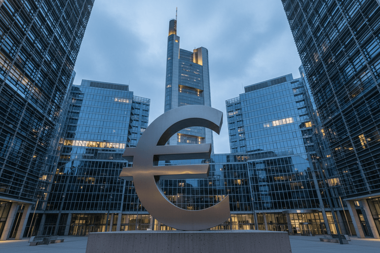 EZB-Ratsmitglieder dämpfen Erwartungen an baldige Zinserhöhung