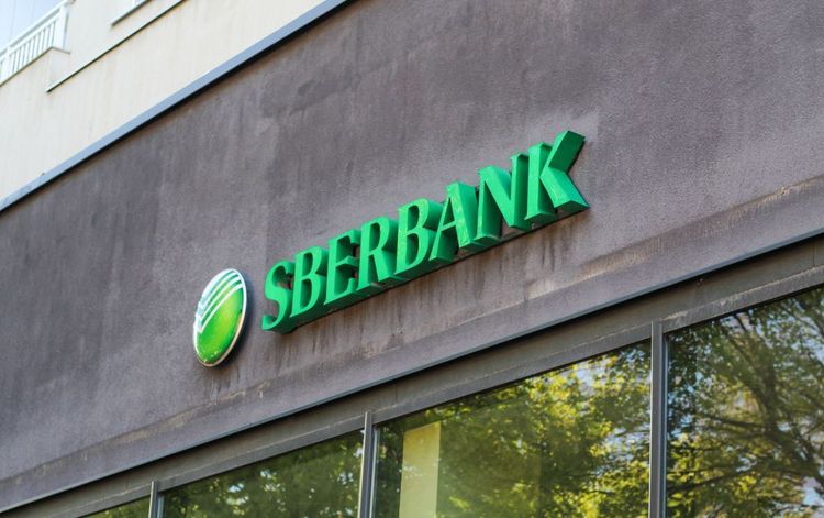 Sanktionen gegen Russland fordern erstes Bankopfer