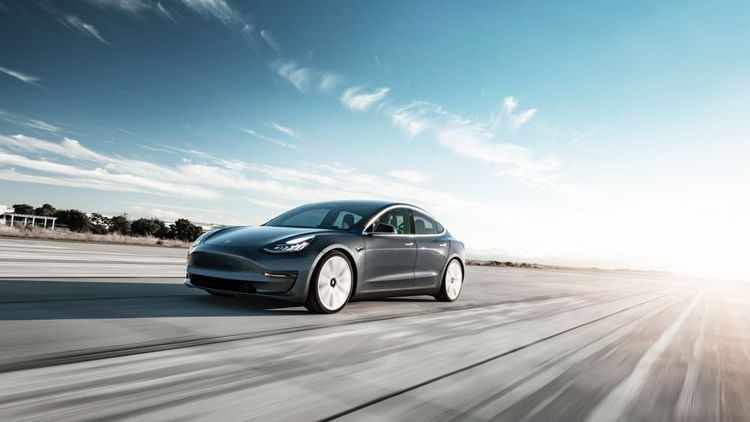 Tesla aktiviert die Fahrerkamera nun auch in den Modellen Y und 3