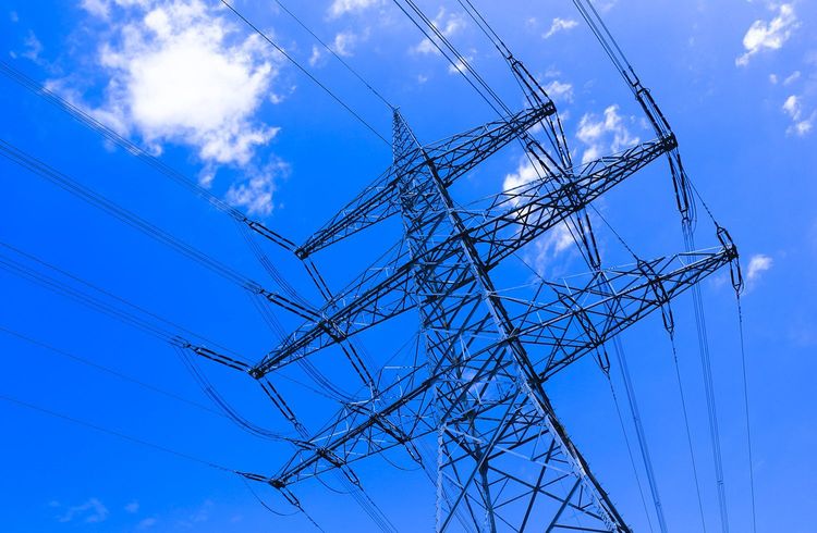 Mehr Rendite für Strom- und Gasnetzbetreiber in Aussicht gestellt