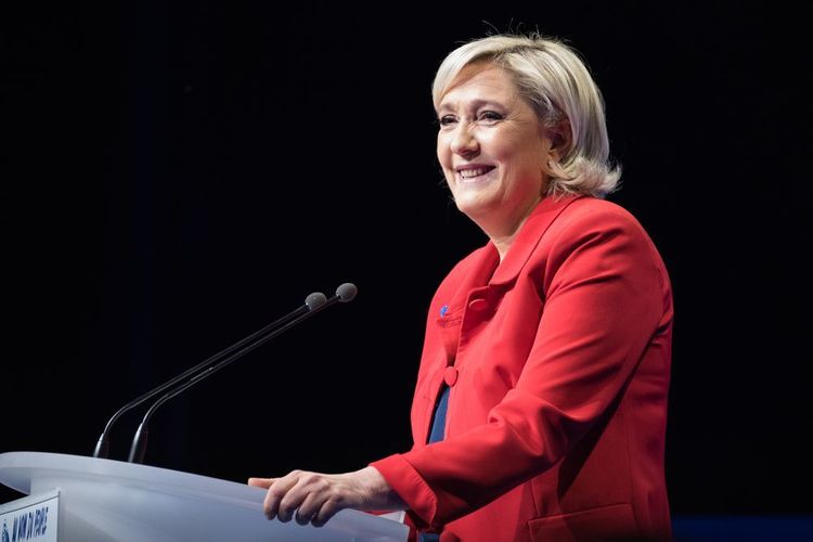 Emmanuel Macron und Marine Le Pen in Stichwahl