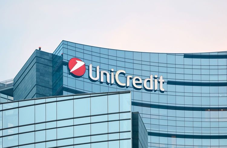 Andrea Orcel von UniCredit bemüht sich um die Wiederherstellung der beschädigten Beziehungen zu Rom
