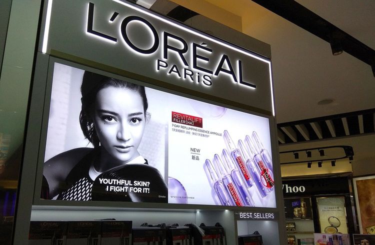 L'Oréal stellt Werbeausgaben auf Twitter ein