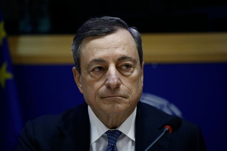 Mario Draghi kämpft sich durch den Sumpf der turbulenten Politik Italiens