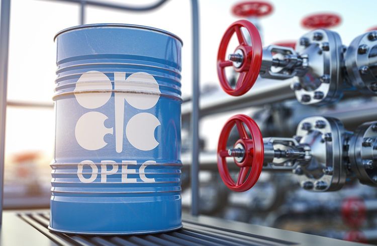 Ölpreise sinken aufgrund widersprüchlicher OPEC+- und Russland-Nachrichten sowie eines stärkeren Dollars.