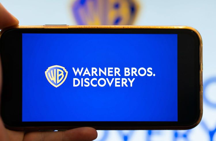 Warner Bros. Discovery: Weitere Einsparungen möglich angesichts sinkender Einnahmen