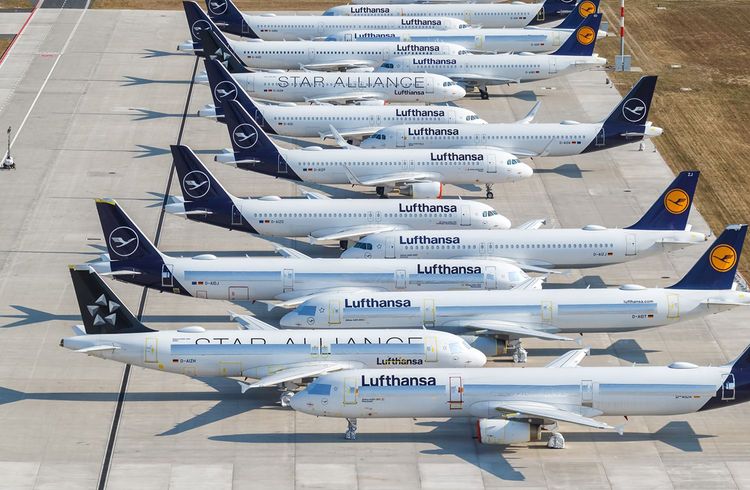Lufthansa-Gewinn halbiert sich im Frühjahr