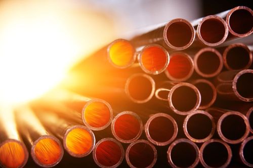 Gold, Silber und Kupfer: Höchststände bei den Metallen lassen Anleger träumen. Diese Aktie vereint alle drei und hat gerade sensationell seine Ressource um 60% erhöht