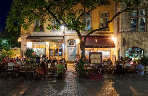 Gastgewerbe kämpft mit Umsatzrückgang