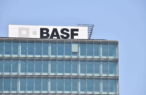 BASF plant Verkauf der Lack-Sparte an Carlyle