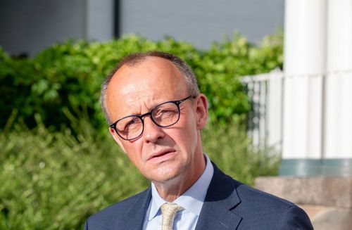 Merz wirbt im Bundestag für neuen Konsens