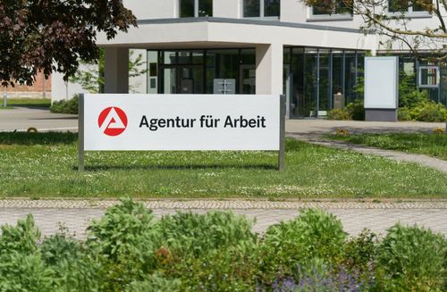 Arbeitsmarkt bleibt in der Krise