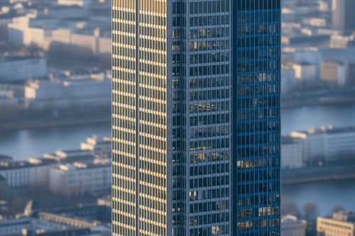 Commerzbank-Übernahme: Wer ist der „kreative Anwalt" im Hintergrund?