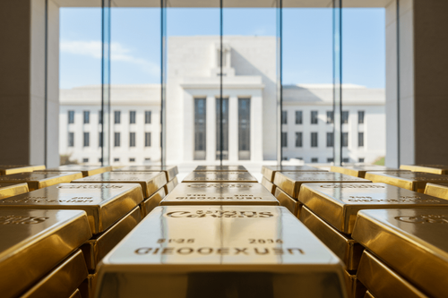 Goldpreis gibt nach – Iran-Gespräche und Fed-Nachfolge belasten