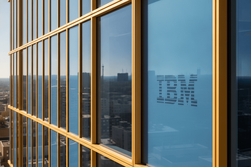 IBM-Aktie bricht um 25% ein: Schwache Q2-Zahlen enttäuschen Wall Street