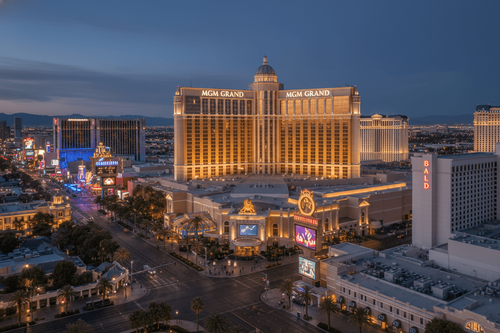 JPMorgan stuft MGM Resorts hoch – Las Vegas Tourismus bleibt robust