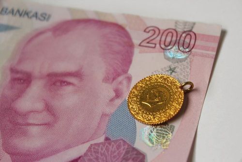 Türken sollen Gold in Lira wechseln