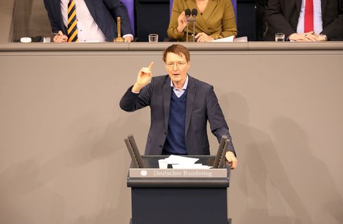 Deutschland arbeitet an der Legalisierung von Cannabis, sagt der Gesundheitsminister